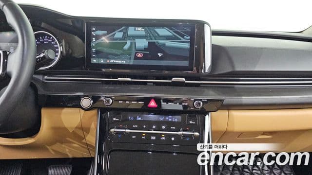 Kia Carnival 2020 — фото 13 из 20