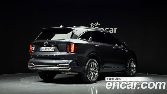 Kia Sorento 2021 — фото 2 из 20