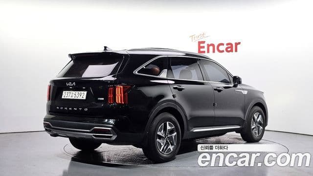 Kia Sorento 2021 — ფოტო 2/20