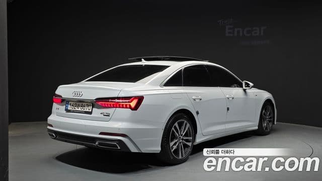 Audi A6 2022 — ფოტო 2/20