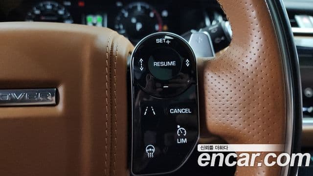 Land Rover Range Rover Velar 2018 — Şəkil 16/20