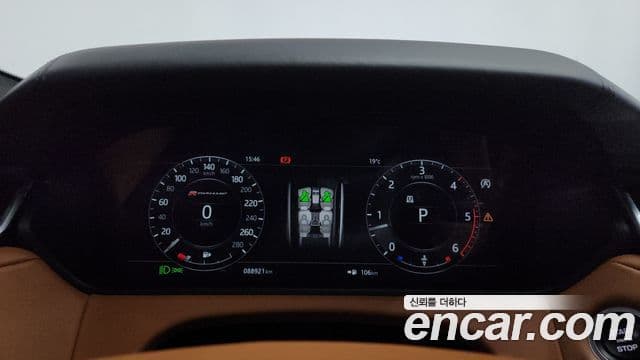 Land Rover Range Rover Velar 2018 — фото 20 из 20