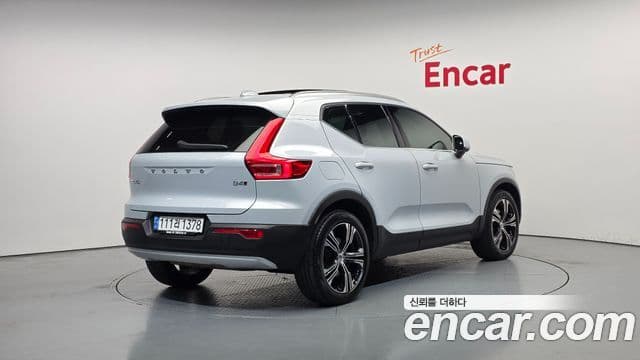 Volvo XC40 2020 — Şəkil 2/20