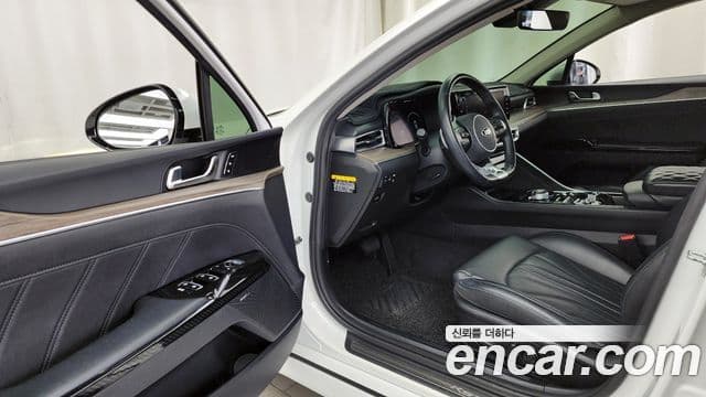 Kia K5 2020 — фото 10 из 20