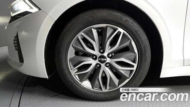 Kia K5 2022 — фото 5 из 20