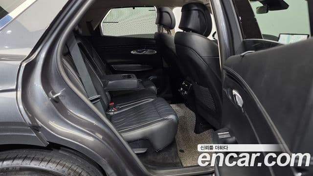 Genesis GV70 2021 — фото 12 из 20