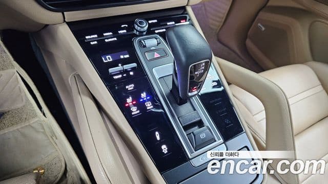 Porsche Cayenne 2019 — фото 9 из 20