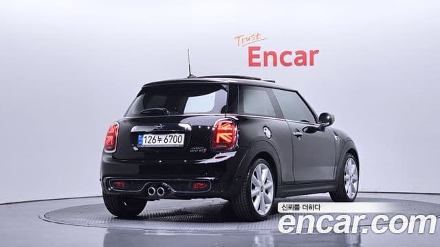 Mini Cooper S 2020 — ფოტო 2/20