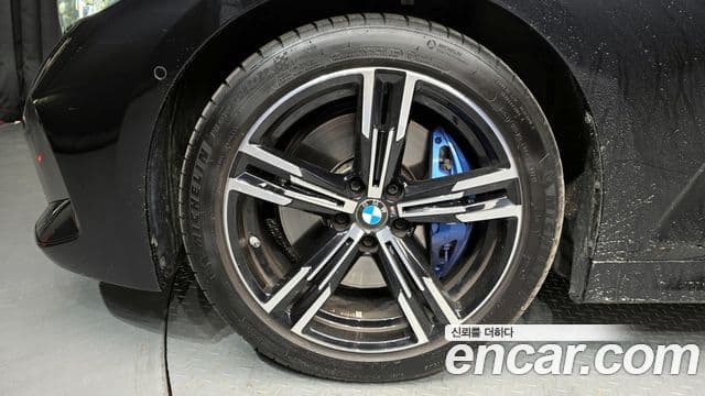 BMW 3 Series 2024 — фото 5 из 20