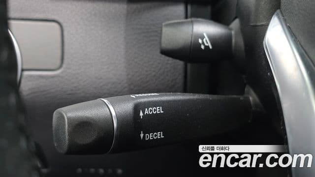 Mercedes-Benz GLE-Class 2018 — ფოტო 16/20