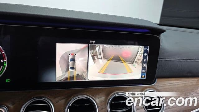 Mercedes-Benz E-Class 2019 — фото 14 из 20