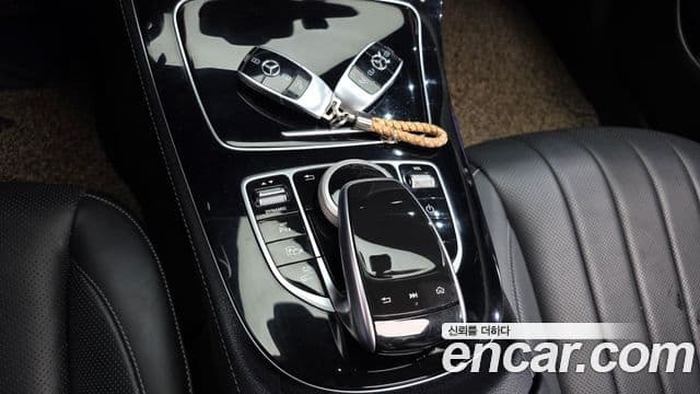 Mercedes-Benz E-Class 2019 — Şəkil 18/20