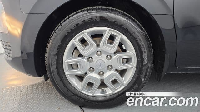 Hyundai Staria 2023 — ფოტო 5/20
