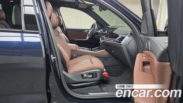 BMW X5 2025 — Photo 25/32