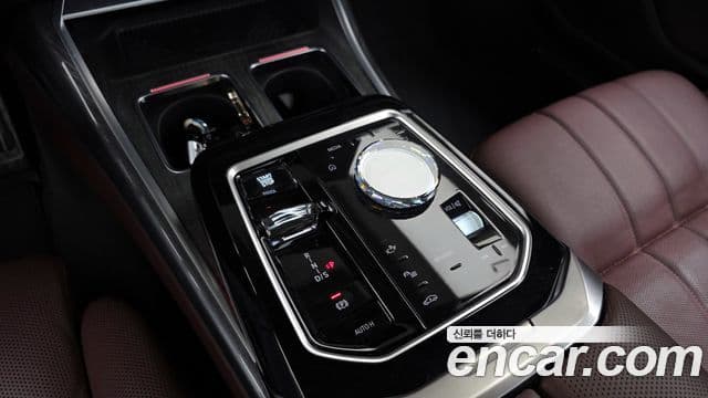 BMW 7 Series 2024 — ფოტო 9/20