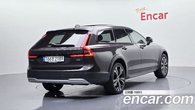 Volvo V90 Cross Country 2020 — Şəkil 2/20
