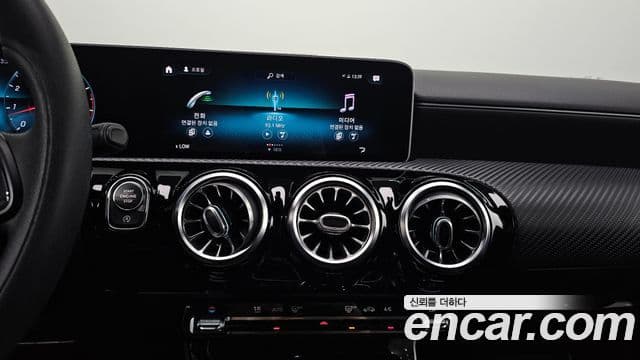Mercedes-Benz A-Class 2020 — Фото 13/20