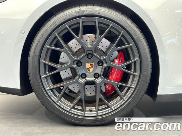 Porsche 911 2025 — Şəkil 10/20