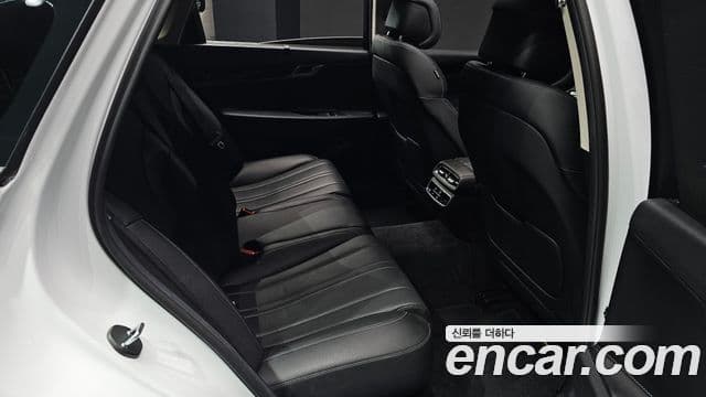 Genesis Electrified G80 2021 — фото 11 из 20