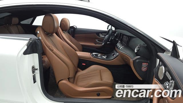 Mercedes-Benz E-Class 2018 — фото 10 из 20
