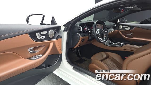 Mercedes-Benz E-Class 2018 — Şəkil 11/20