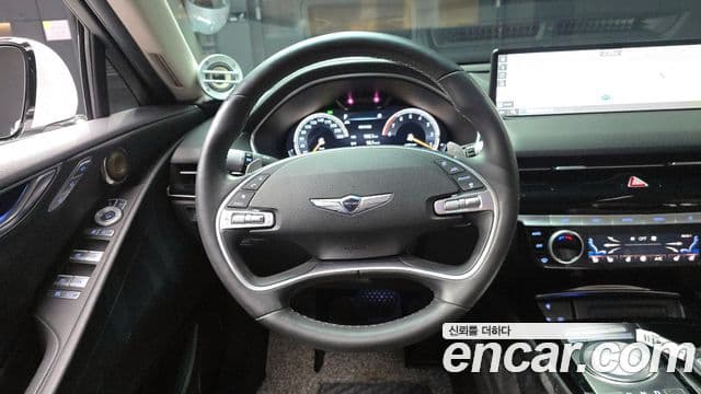 Genesis Electrified G80 2020 — ფოტო 13/20