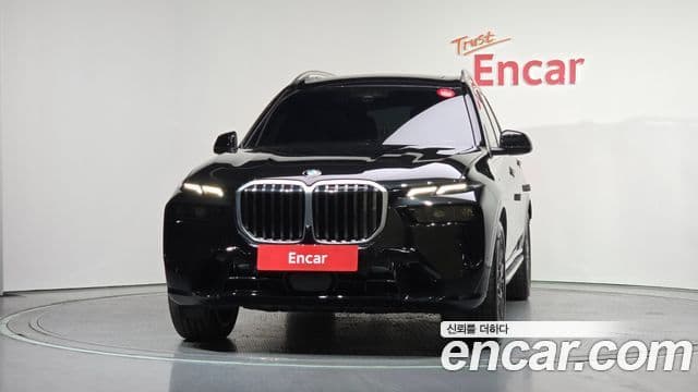 BMW X7 2024 — Photo 13/34
