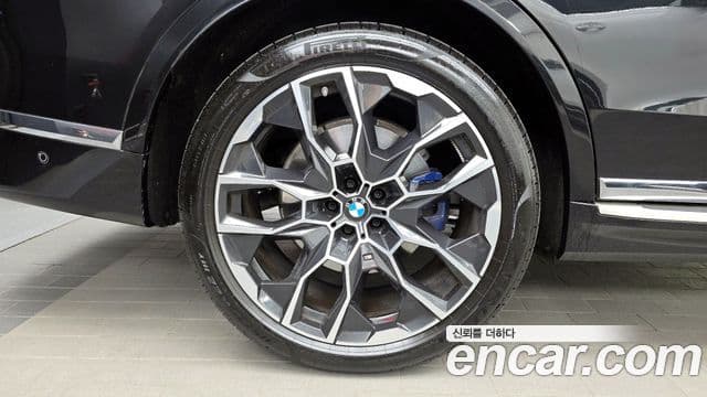 BMW X7 2024 — Photo 31/34