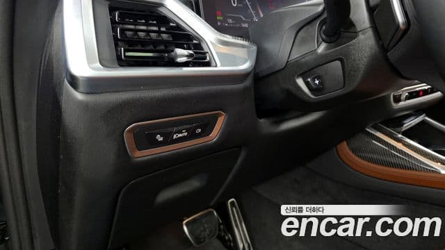 BMW X7 2024 — Photo 21/34