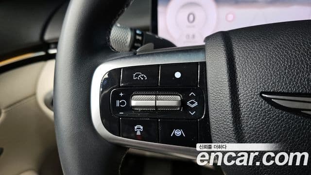 Genesis GV70 2024 — ფოტო 15/20