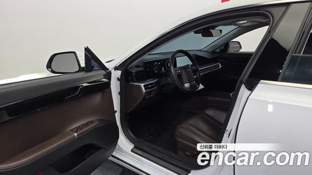 Hyundai Grandeur 2023 — фото 10 из 20