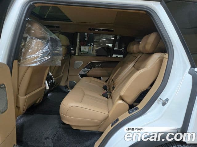 Land Rover Range Rover 2023 — ფოტო 11/20