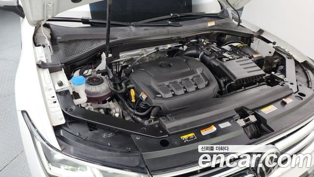 Volkswagen Tiguan Allspace 2022 — ფოტო 5/20