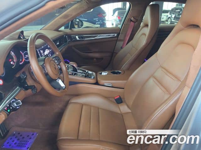 Porsche Panamera, 2019
