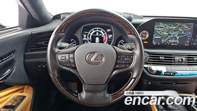 Lexus LS500 2022 — Şəkil 13/20