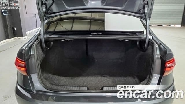Volkswagen Jetta 2021 — фото 14 из 17