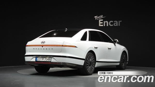 Hyundai Grandeur Hybrid 2026 — Photo 11/20
