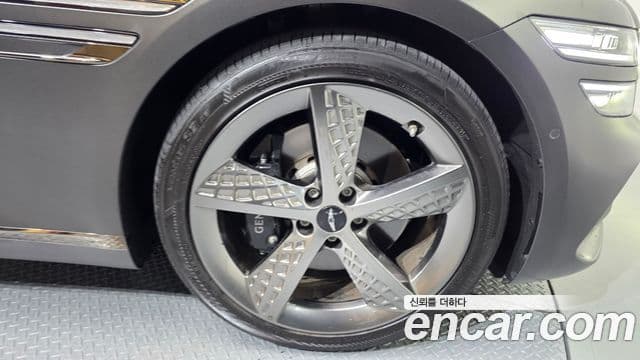 Genesis Electrified G80 2024 — Şəkil 5/20