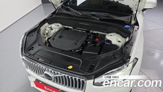 Volvo XC90 2022 — ფოტო 6/20
