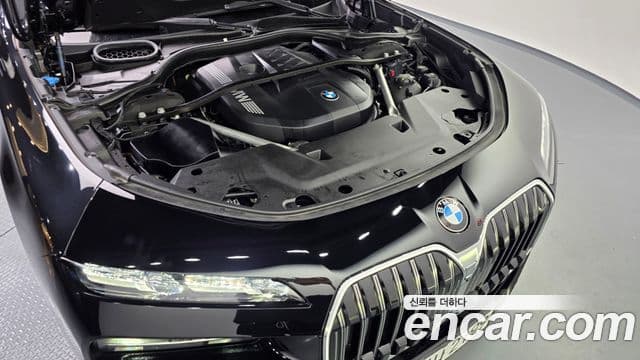 BMW 7 Series 2024 — ფოტო 5/20