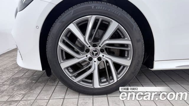Mercedes-Benz E-Class 2024 — Şəkil 5/20