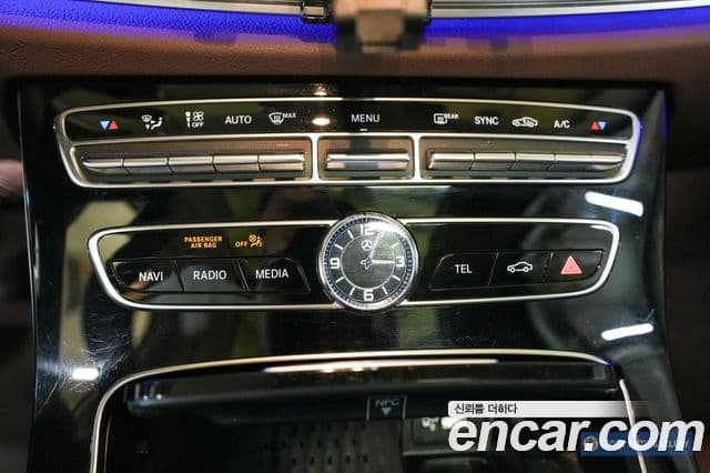 Mercedes-Benz E-Class 2020 — Şəkil 14/20