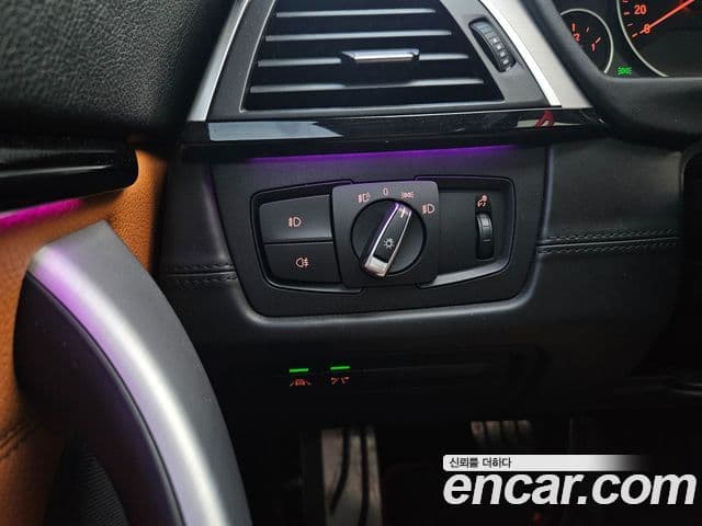BMW 4 Series 2018 — ფოტო 19/20