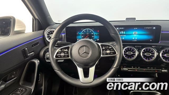 Mercedes-Benz A-Class 2020 — Şəkil 12/20