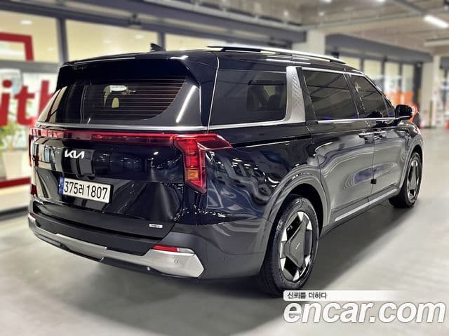 Kia Carnival 2024 — фото 4 из 18