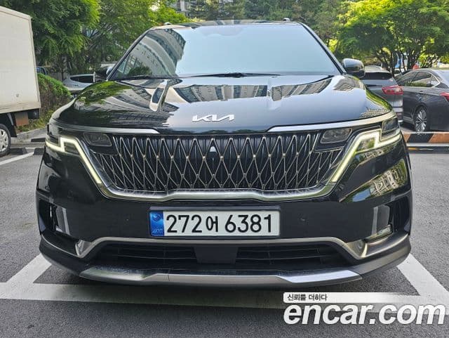 Kia Carnival 2023 — Фото 3/19