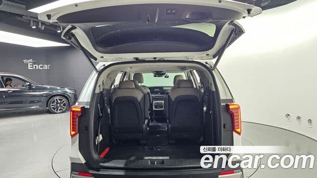 Kia Carnival 2025 — фото 20 из 20