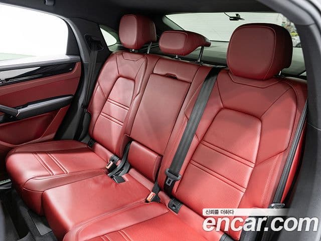Porsche Cayenne 2022 — Şəkil 16/19