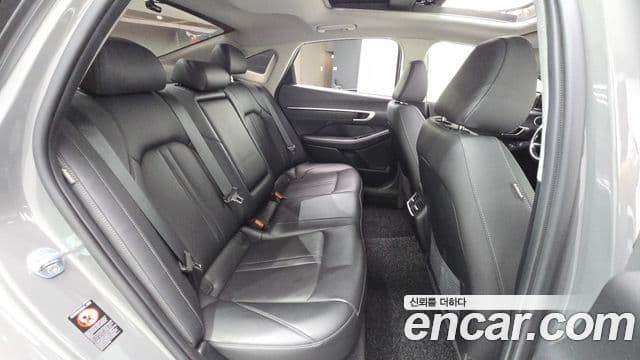 Hyundai Sonata 2022 — ფოტო 12/20