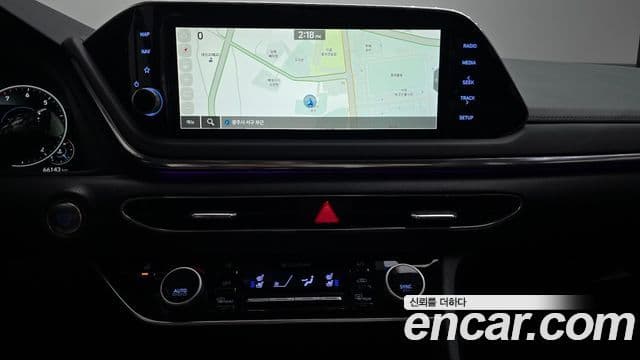 Hyundai Sonata 2022 — ფოტო 14/20